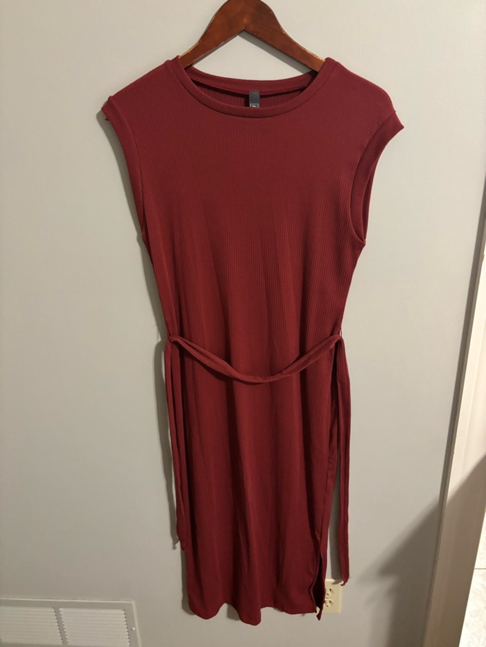 Alya Ribbed Sleeveless Midi Dress in Brick Red